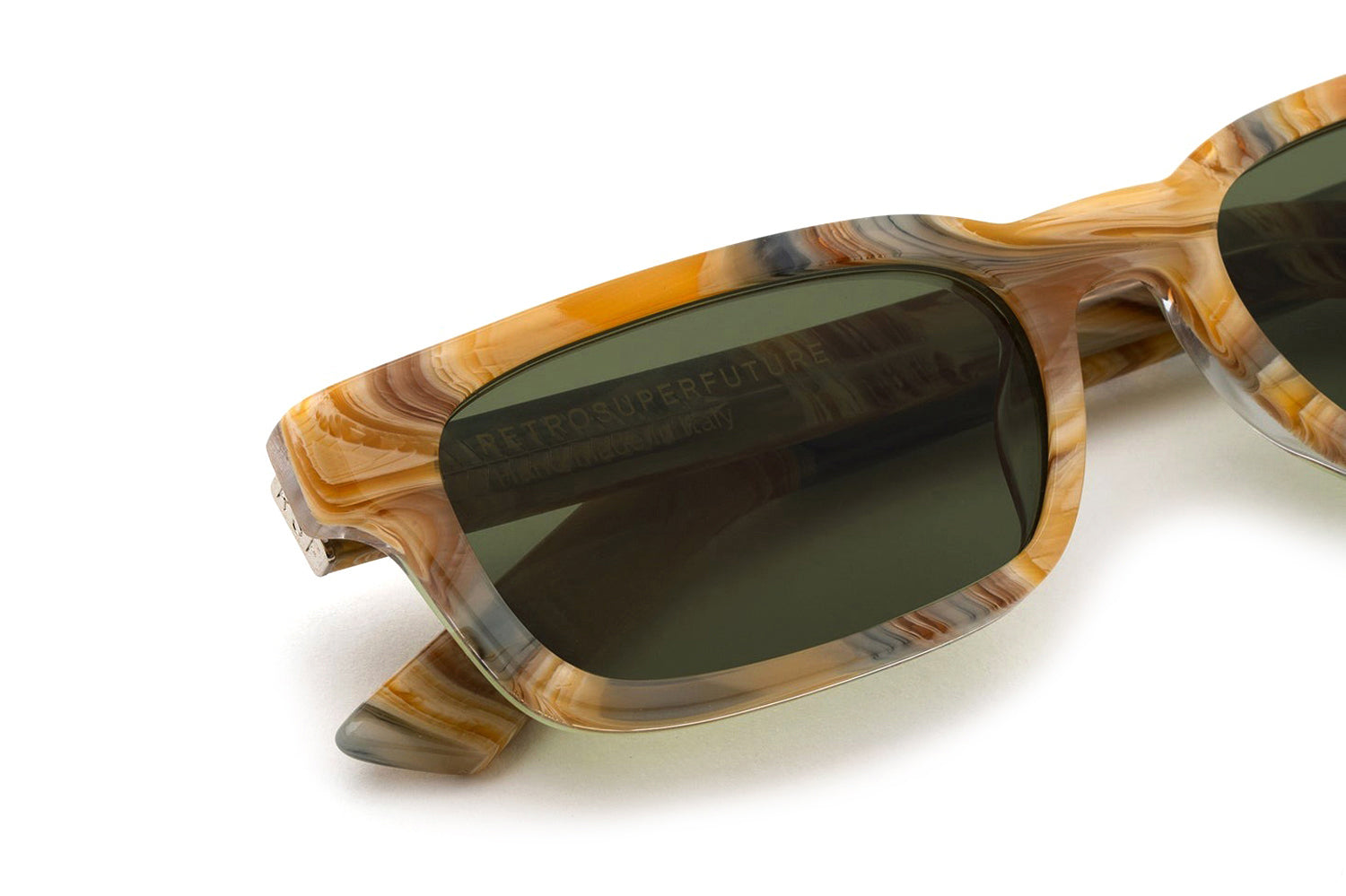 Retro Super Future® - Gesto Sunglasses | Specs Collective display picture 3