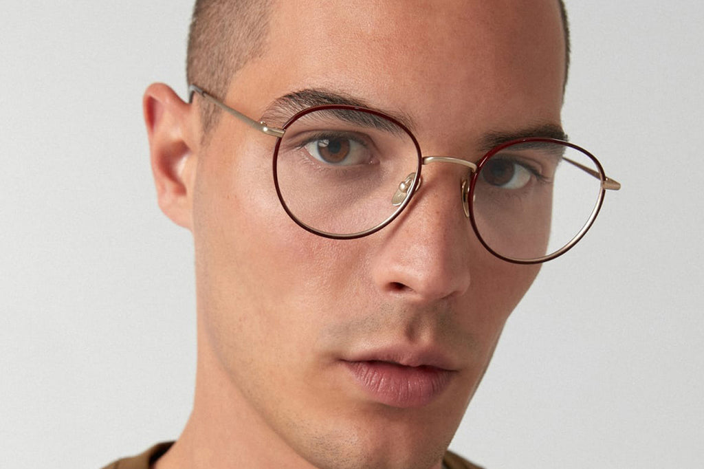 Kaleos Eyehunters - Yi Eyeglasses 