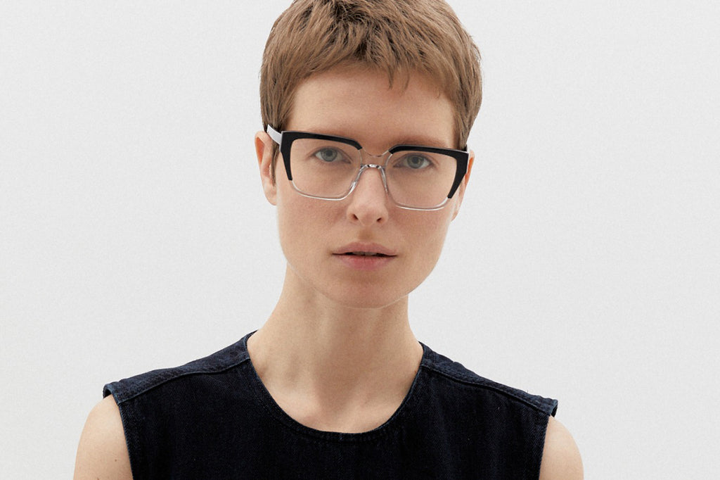 Kaleos Eyehunters - Cuevas Eyeglasses Black/Crystal
