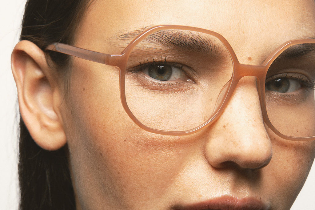 Kaleos Eyehunters - Avery Eyeglasses Translucent Amber