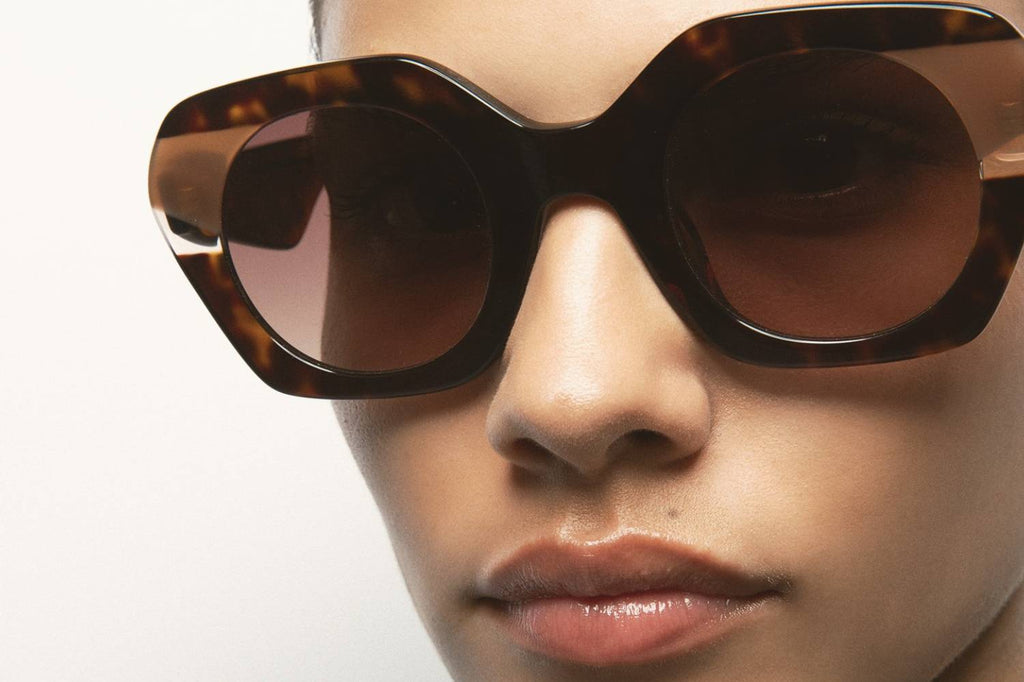 Kaleos Eyehunters - Voyter Sunglasses Dark Brown Havana/Translucent Amber