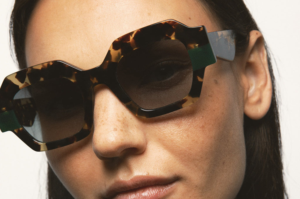 Kaleos Eyehunters - Ezili Sunglasses Brown Havana/Translucent Green