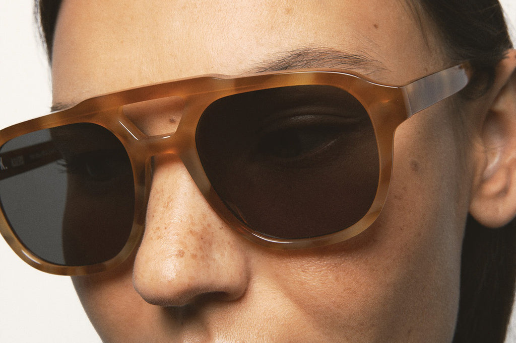 Kaleos Eyehunters - Remis Sunglasses Honey Havana