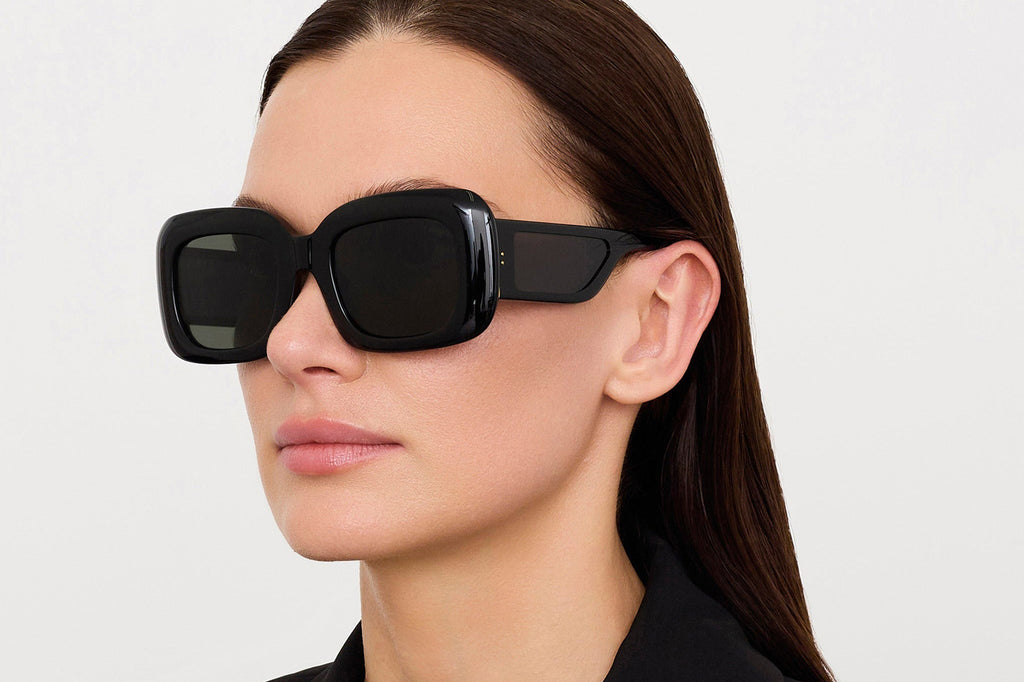 Linda Farrow - Emmy Sunglasses Black (C1)