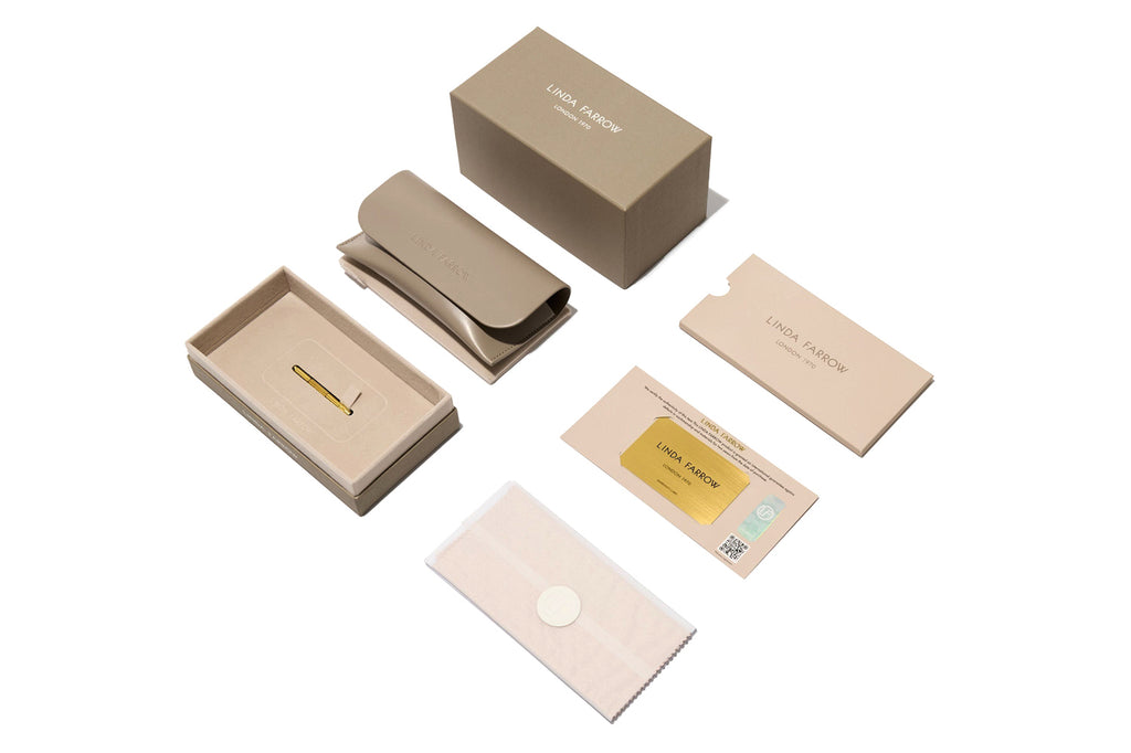 Linda Farrow box, case
