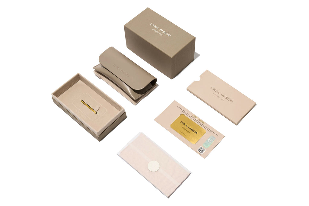 Linda Farrow box, case