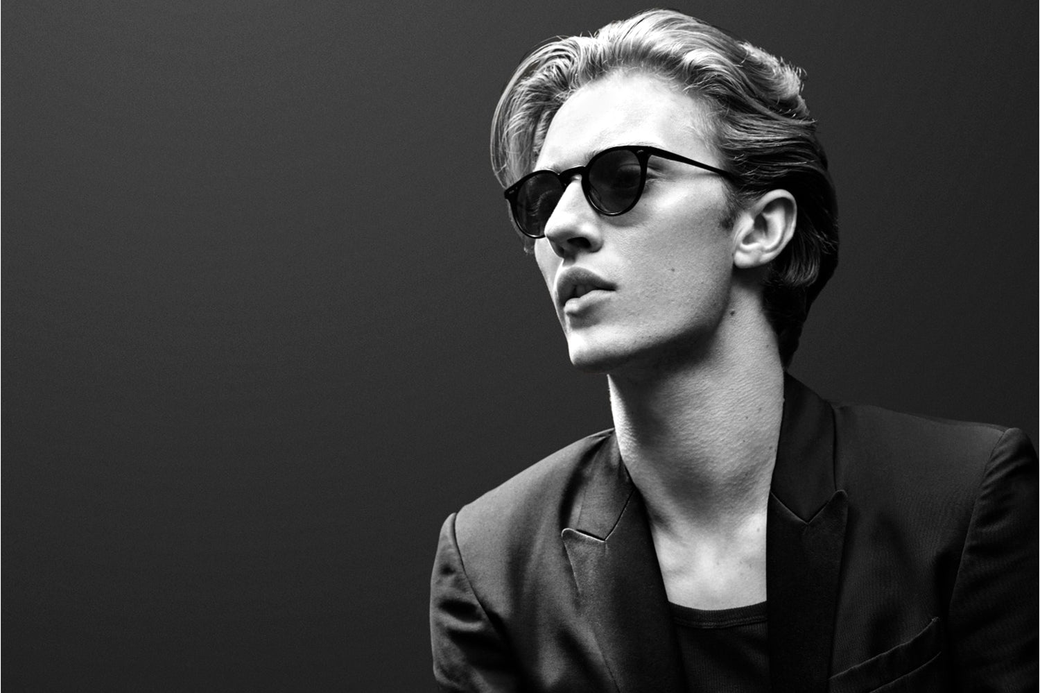 Oliver Peoples - N.02 (OV5529U) Sunglasses | Specs Collective