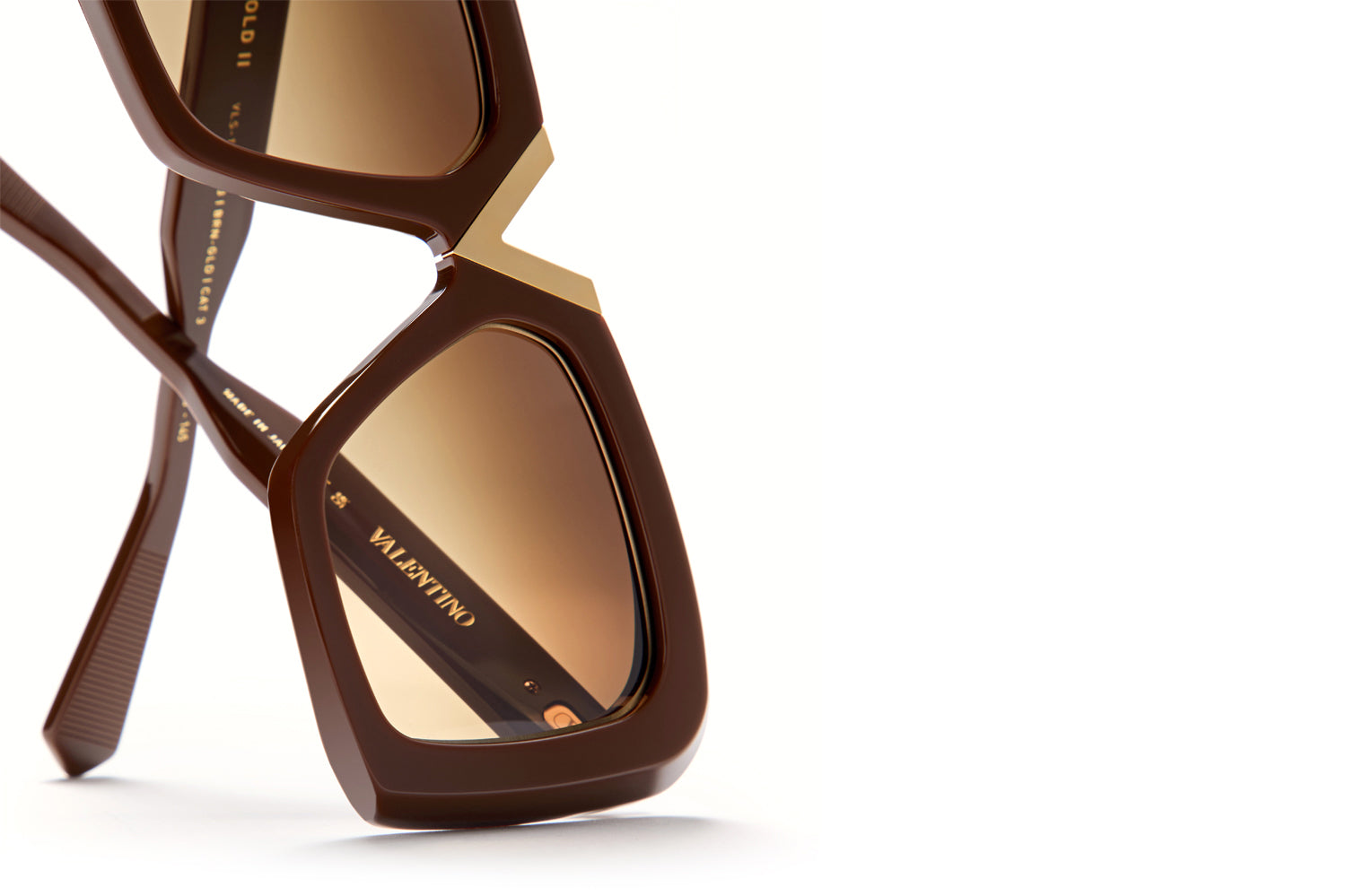 サングラス VALENTINO SS25 Woman SUNGLASSES (VLS-106C-53 C BROWN) Valentino VLS-113B-55 V-GOLDCUT-I Woman Sunglasses – Lexor Miami