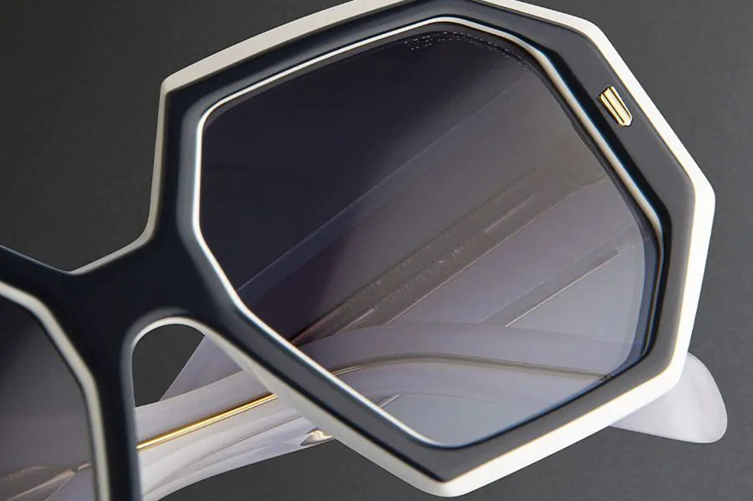 GARNI オニキスSquare Pierce Sunglasses P'8928 – Turbonite – Limited Edition - | Porsche