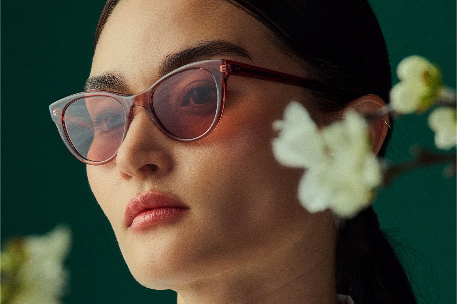 Garrett Leight - GLCO x Clare V. Sunglasses | Specs Collective display picture 2