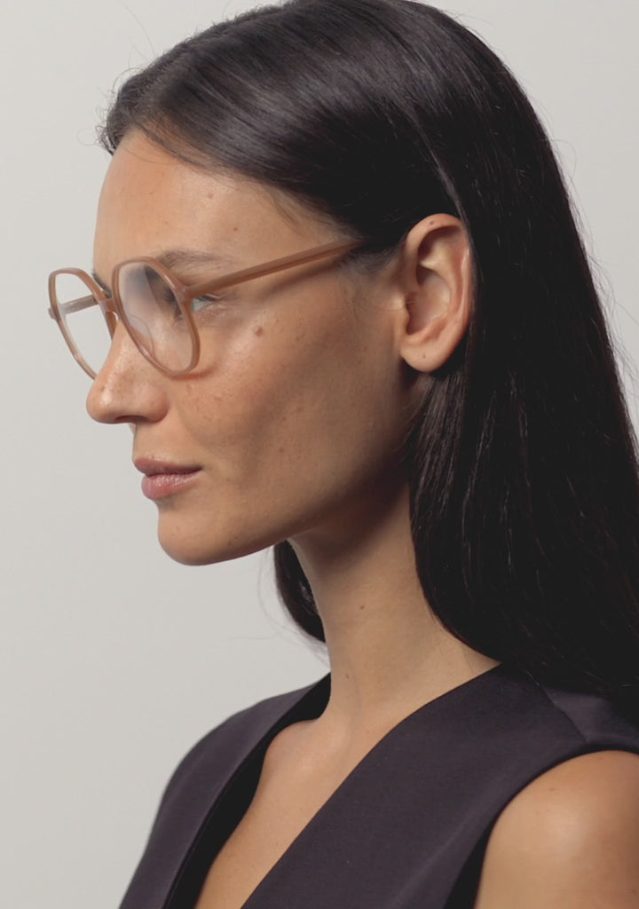 Kaleos Eyehunters - Avery Eyeglasses Translucent Amber
