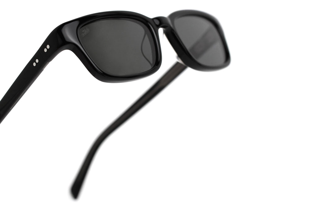 AKILA® Eyewear - Trivia Sunglasses Black w/ Black Lenses