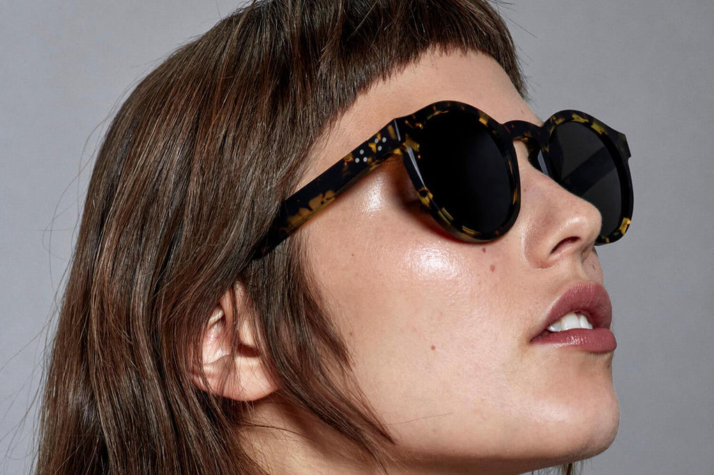 Just Human - Modern Round 01 Sunglasses Yellow Tortoise