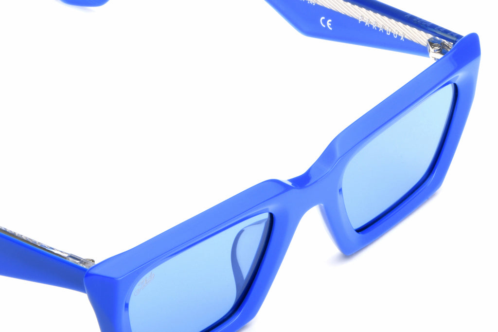 AKILA® Eyewear - Paradox Sunglasses Klein Blue w/ Blue Lenses